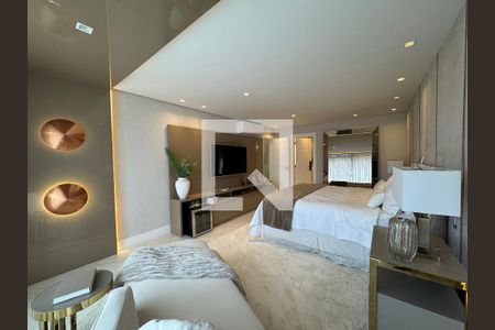 Apartamento à venda com 400m², 4 quartos e 4 vagas Apartamento à venda com 400m², 4 quartos e 4 vagasSuíte 2