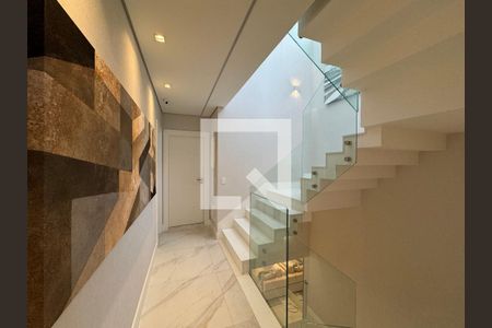 Apartamento à venda com 400m², 4 quartos e 4 vagas Apartamento à venda com 400m², 4 quartos e 4 vagasCorredor