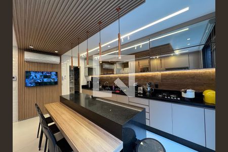 Apartamento à venda com 400m², 4 quartos e 4 vagas Apartamento à venda com 400m², 4 quartos e 4 vagasCozinha