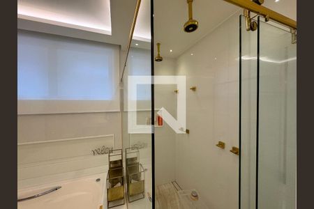 Apartamento à venda com 400m², 4 quartos e 4 vagas Apartamento à venda com 400m², 4 quartos e 4 vagasSuíte 2 - Banheiro