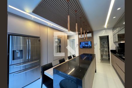 Apartamento à venda com 400m², 4 quartos e 4 vagas Apartamento à venda com 400m², 4 quartos e 4 vagasCozinha