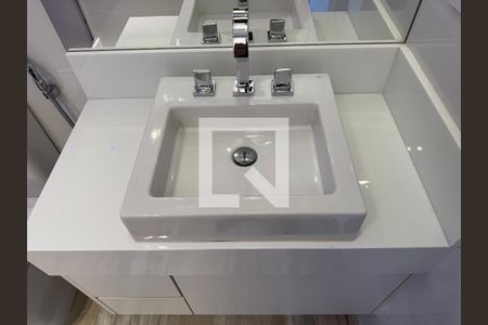 Apartamento à venda com 400m², 4 quartos e 4 vagas Apartamento à venda com 400m², 4 quartos e 4 vagasBanheiro Social