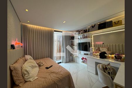 Apartamento à venda com 400m², 4 quartos e 4 vagas Apartamento à venda com 400m², 4 quartos e 4 vagasSuíte 3