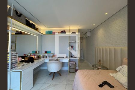 Apartamento à venda com 400m², 4 quartos e 4 vagas Apartamento à venda com 400m², 4 quartos e 4 vagasSuíte 3