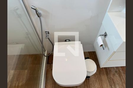 Apartamento à venda com 400m², 4 quartos e 4 vagas Apartamento à venda com 400m², 4 quartos e 4 vagasSuíte 1 - Banheiro