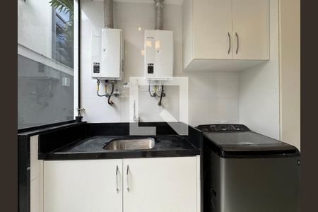 Apartamento à venda com 400m², 4 quartos e 4 vagas Apartamento à venda com 400m², 4 quartos e 4 vagasÁrea de Serviço