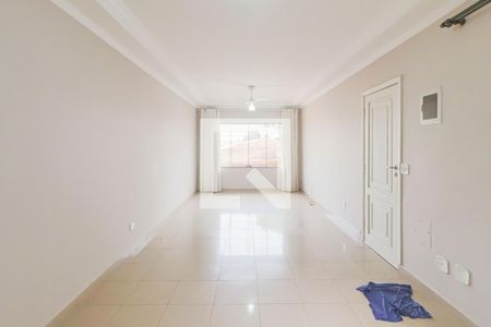 Sala de casa à venda com 4 quartos, 227m² em Cipava, Osasco