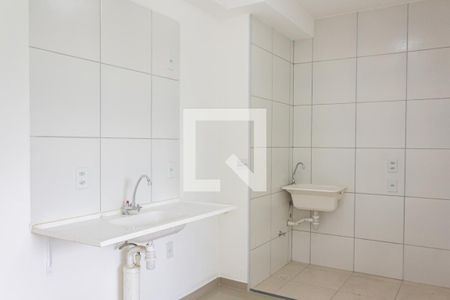 Cozinha e Área de Serviço de apartamento para alugar com 2 quartos, 42m² em Várzea da Barra Funda, São Paulo