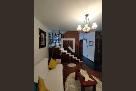 Sala de casa à venda com 4 quartos, 300m² em Cursino, São Paulo