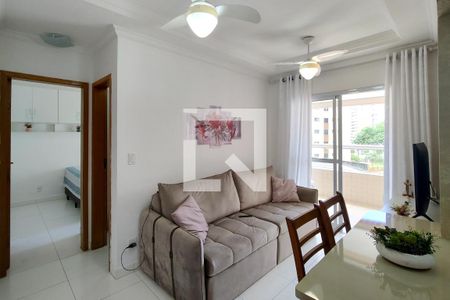 Sala de casa de condomínio para alugar com 1 quarto, 45m² em Vila Tupi, Praia Grande