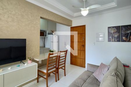 Sala de casa de condomínio para alugar com 1 quarto, 45m² em Vila Tupi, Praia Grande