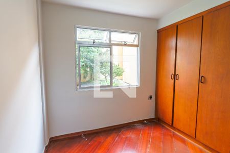 Quarto 1 de apartamento para alugar com 2 quartos, 60m² em Jardim Botânico, Curitiba