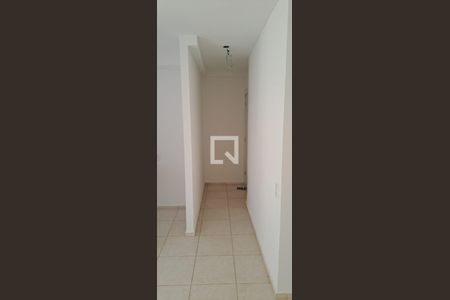 Corredor de apartamento para alugar com 2 quartos, 75m² em Palmeiras, Belo Horizonte