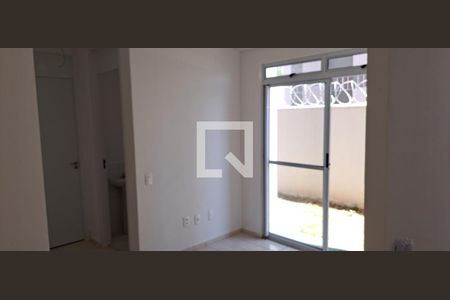 Sala de apartamento para alugar com 2 quartos, 75m² em Palmeiras, Belo Horizonte