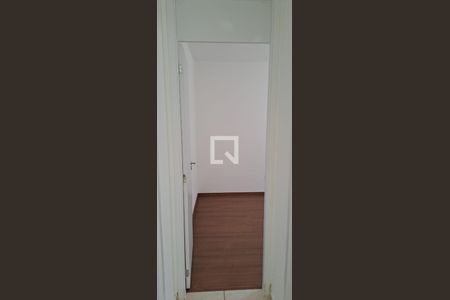 Corredor de apartamento para alugar com 2 quartos, 75m² em Palmeiras, Belo Horizonte