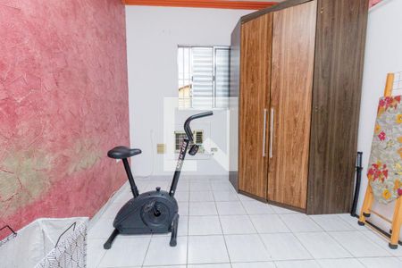 Quarto 2 de casa para alugar com 3 quartos, 99m² em Vila Bauab, São Paulo