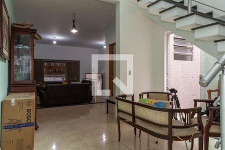 Casa à venda com 3 quartos, 144m² em Vila Humaita, Santo André