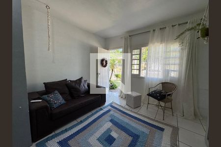 Sala de casa à venda com 3 quartos, 235m² em Scharlau, São Leopoldo