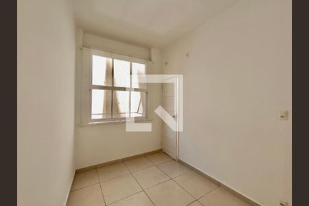 Quarto de apartamento para alugar com 2 quartos, 69m² em Copacabana, Rio de Janeiro