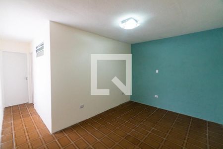 Sala de casa para alugar com 2 quartos, 70m² em Vila Campestre, São Paulo