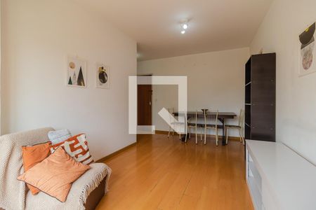 Sala de apartamento para alugar com 1 quarto, 48m² em Rio Branco, Porto Alegre