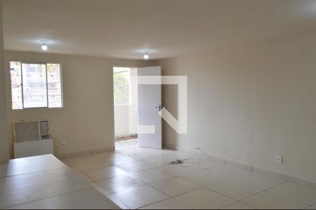 Sala/ Quarto  de apartamento para alugar com 1 quarto, 30m² em Pechincha, Rio de Janeiro