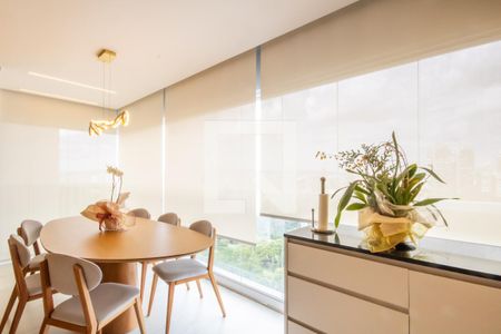 Apartamento à venda com 136m², 3 quartos e 2 vagas Apartamento à venda com 136m², 3 quartos e 2 vagasSacada