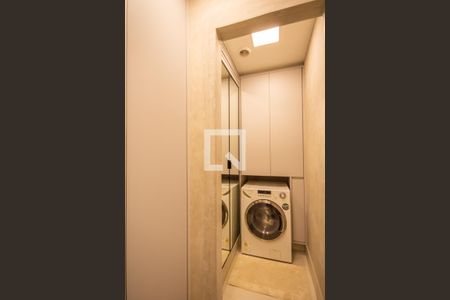 Apartamento à venda com 136m², 3 quartos e 2 vagas Apartamento à venda com 136m², 3 quartos e 2 vagasÁrea de Serviço