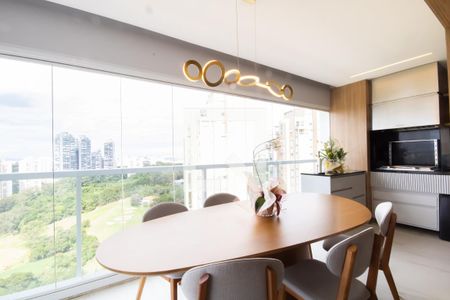 Apartamento à venda com 136m², 3 quartos e 2 vagas Apartamento à venda com 136m², 3 quartos e 2 vagasSacada
