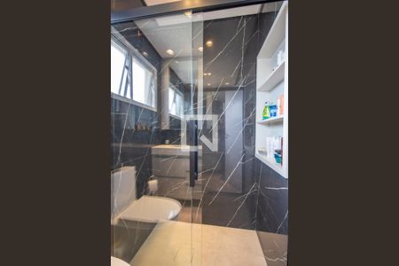 Apartamento à venda com 136m², 3 quartos e 2 vagas Apartamento à venda com 136m², 3 quartos e 2 vagasBanheiro da Suíte 1