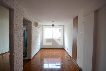 Sala de apartamento para alugar com 2 quartos, 67m² em Centro, Nilópolis