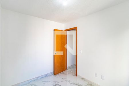 Quarto 01 de apartamento para alugar com 2 quartos, 42m² em Jardim Arpoador, São Paulo