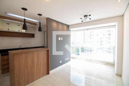 Sala de apartamento à venda com 2 quartos, 50m² em Santo Amaro, São Paulo