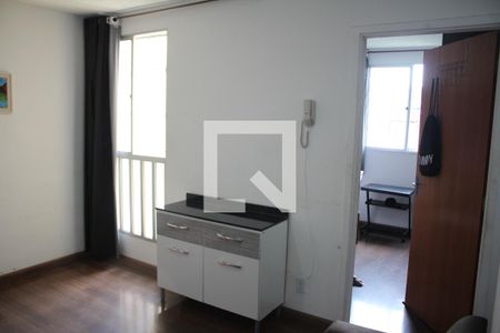 Sala de apartamento à venda com 2 quartos, 46m² em Diamante, Belo Horizonte