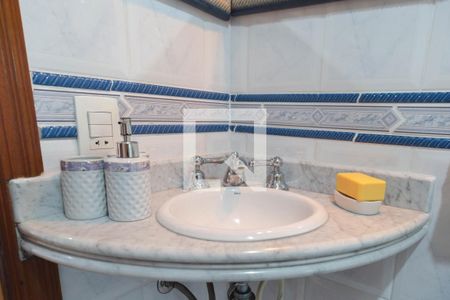 Banheiro do Quarto 1 de casa para alugar com 4 quartos, 220m² em Jardim Santa Clara, Guarulhos