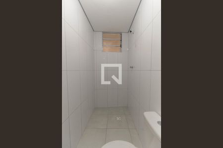 Banheiro de casa de condomínio para alugar com 1 quarto, 50m² em Jardim Matarazzo, São Paulo