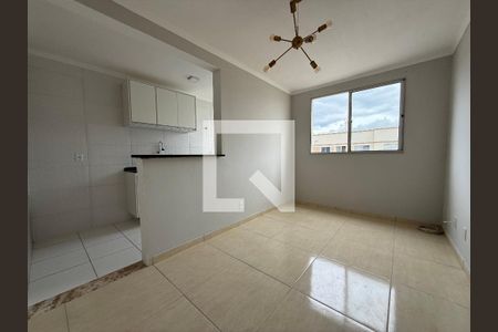 Sala de apartamento para alugar com 2 quartos, 86m² em Parque Santa Rosa, Suzano