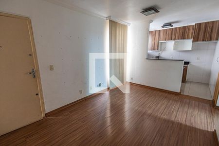 Sala de apartamento à venda com 2 quartos, 50m² em Serrano, Belo Horizonte