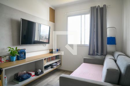 Sala de apartamento para alugar com 2 quartos, 41m² em Jardim Santa Emilia, São Paulo