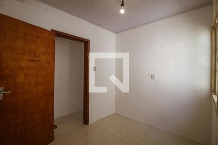 Quarto 2 de casa para alugar com 2 quartos, 56m² em Chapéu do Sol, Porto Alegre