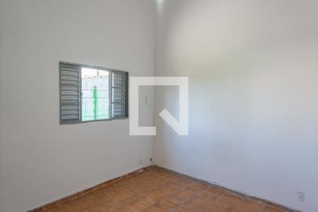 Quarto 2 de casa para alugar com 2 quartos, 90m² em Vila Santa Maria, São Paulo