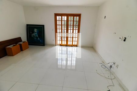 Sala de casa para alugar com 4 quartos, 200m² em Paraíso do Morumbi, São Paulo