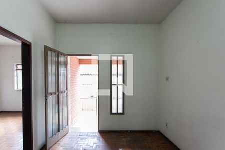 Sala de casa à venda com 3 quartos, 350m² em Glória, Belo Horizonte