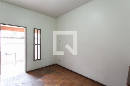 Sala de casa à venda com 3 quartos, 350m² em Glória, Belo Horizonte