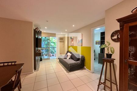 Sala de apartamento à venda com 2 quartos, 84m² em Laranjeiras, Rio de Janeiro