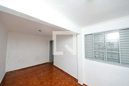 Quarto 2 de casa para alugar com 2 quartos, 75m² em Vila Carrão, São Paulo