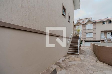 Casa de condomínio à venda com 240m², 4 quartos e 2 vagas Casa de condomínio à venda com 240m², 4 quartos e 2 vagasÁrea comum