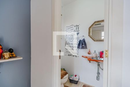 Lavabo de casa de condomínio à venda com 4 quartos, 240m² em Jardim Isabel, Porto Alegre