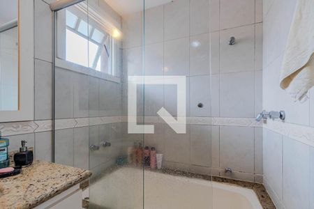 Casa de condomínio à venda com 240m², 4 quartos e 2 vagas Casa de condomínio à venda com 240m², 4 quartos e 2 vagasBanheiro do Quarto 1