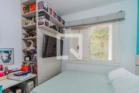 Casa de condomínio à venda com 240m², 4 quartos e 2 vagas Casa de condomínio à venda com 240m², 4 quartos e 2 vagasQuarto 3